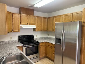 1388 Mill Pond Rd in Ashland, OR - Building Photo - Building Photo