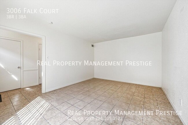 3006 Falk Ct in La Porte, TX - Building Photo - Building Photo