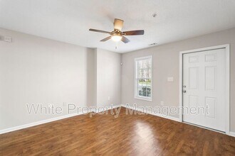 106 Locomotive Ln in Mooresville, NC - Foto de edificio - Building Photo