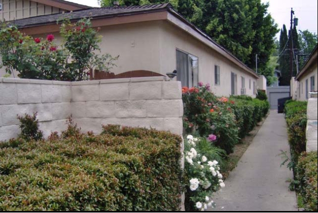 3130 E Garnet Ln in Fullerton, CA - Building Photo - Building Photo