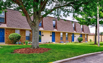 Worthington Commons in Columbus, OH - Foto de edificio - Building Photo