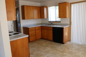 1311 N Western Ave, Unit 304 in Wenatchee, WA - Building Photo - Building Photo