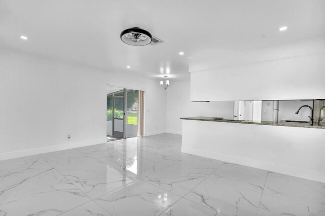 4326 Barbridge Rd in West Palm Beach, FL - Building Photo - Building Photo