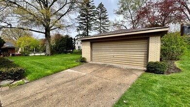 1837 Onaway Rd SE in Grand Rapids, MI - Building Photo - Building Photo