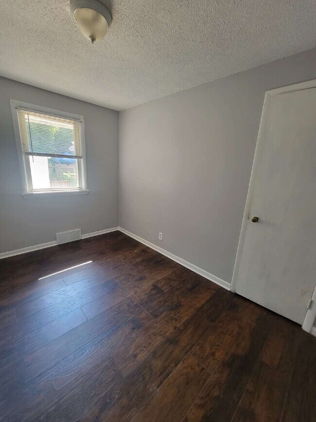 1175 Maple St in Rochester, NY - Building Photo - Building Photo