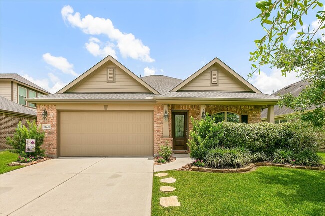 property at 31225 Liberty Knoll Ln