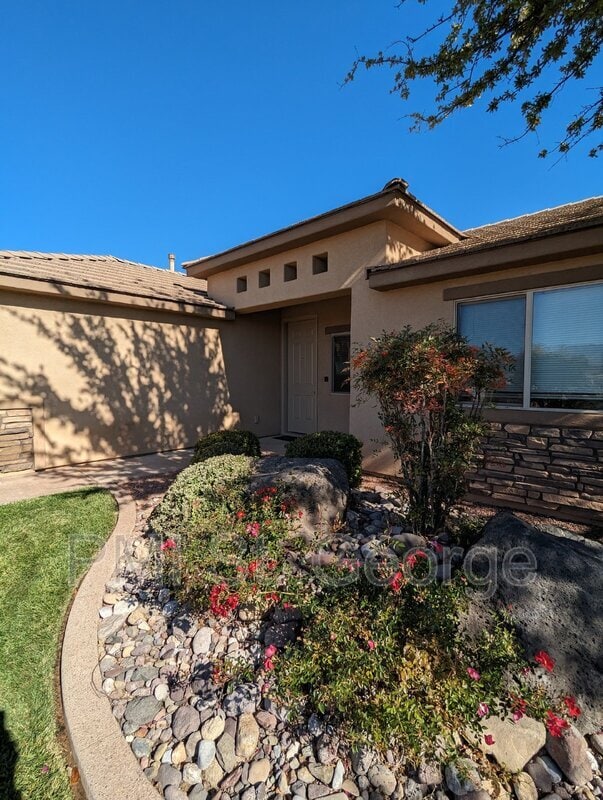 1422 N 2130 W in Saint George, UT - Building Photo - Building Photo