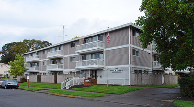 Ludwig Apartments in Tacoma, WA - Building Photo - Building Photo