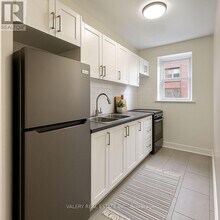 391 Sherbourne St in Toronto, ON - Building Photo - Building Photo