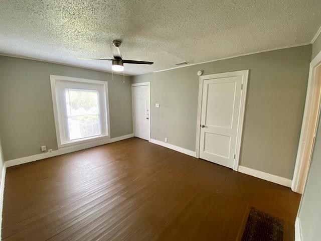 6710 Petain Ave in Dallas, TX - Building Photo - Building Photo