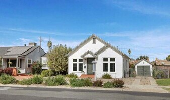 59 W Castle St in Stockton, CA - Building Photo