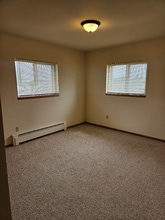 11205 W Bluemound Rd in Wauwatosa, WI - Building Photo - Building Photo