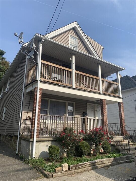 37 Jetland Pl in Bridgeport, CT - Building Photo