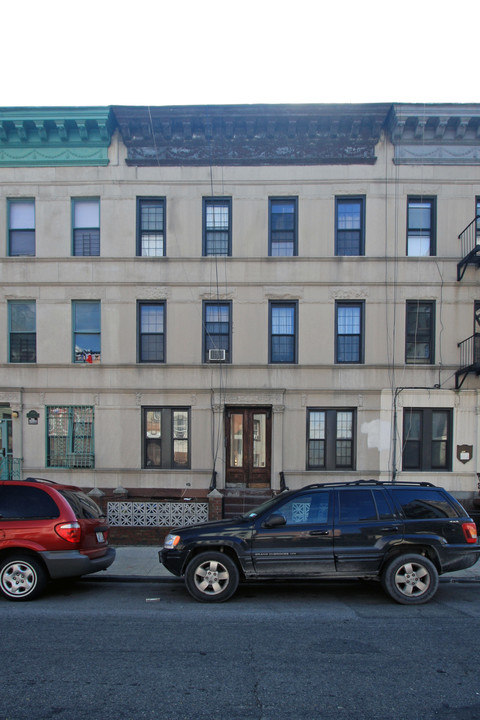 1154 Gates Ave in Brooklyn, NY - Building Photo