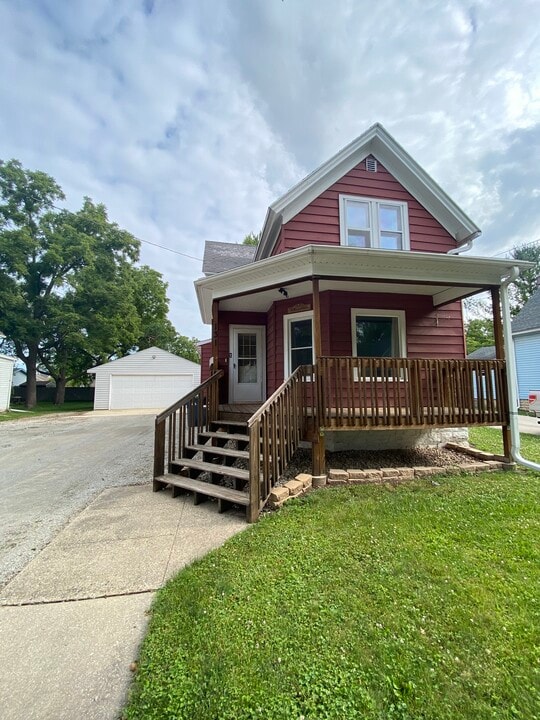 131 Central Ave in Fond du Lac, WI - Building Photo
