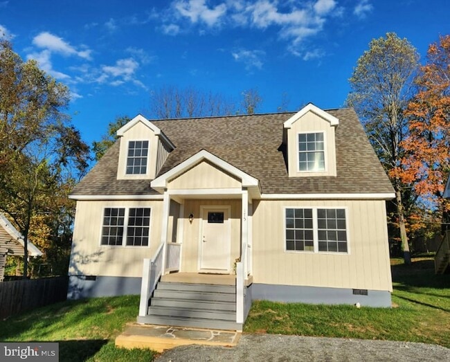 property at 175 N Madison St