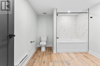 952 Main St E in Hamilton, ON - Building Photo - Building Photo