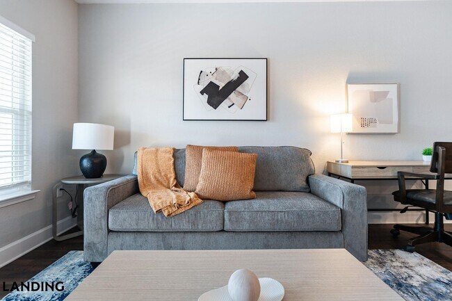 918 Aventine Dr, Unit 1320 in West Melbourne, FL - Building Photo - Building Photo