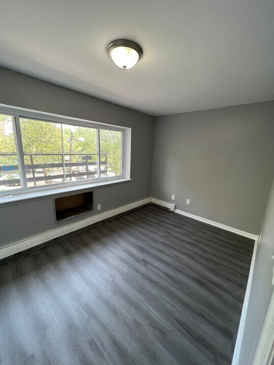 639 Nye Ave, Unit C01 Photo