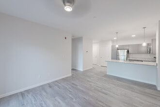 21 East in North Attleboro, MA - Foto de edificio - Interior Photo