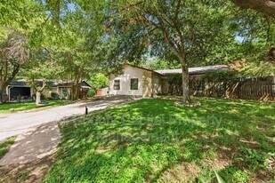 4802 Peach Grove Ct in Austin, TX - Building Photo