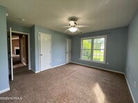 105 Gregory Dr photo'