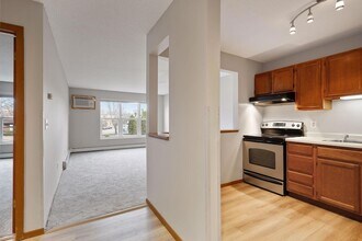 720 3rd Ave NE in Minneapolis, MN - Building Photo - Building Photo