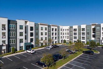 The Menlo in Jacksonville, FL - Building Photo - Building Photo