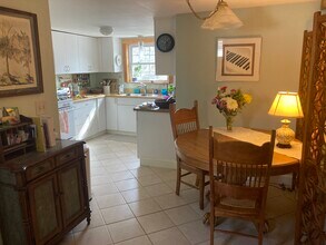 396 Main St, Unit Apt D in Westbrook, ME - Building Photo - Building Photo