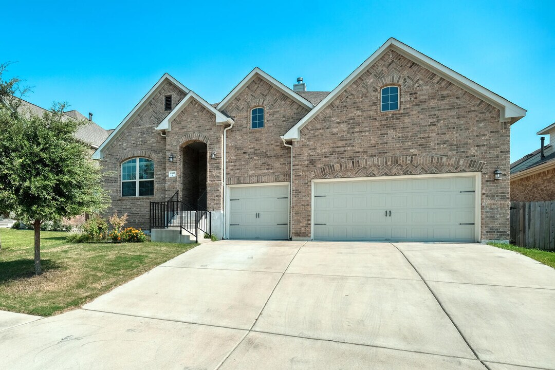 8333 Paola St in Round Rock, TX - Building Photo