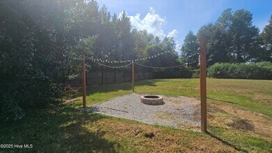 219 Blue Creek School Rd in Jacksonville, NC - Building Photo - Building Photo