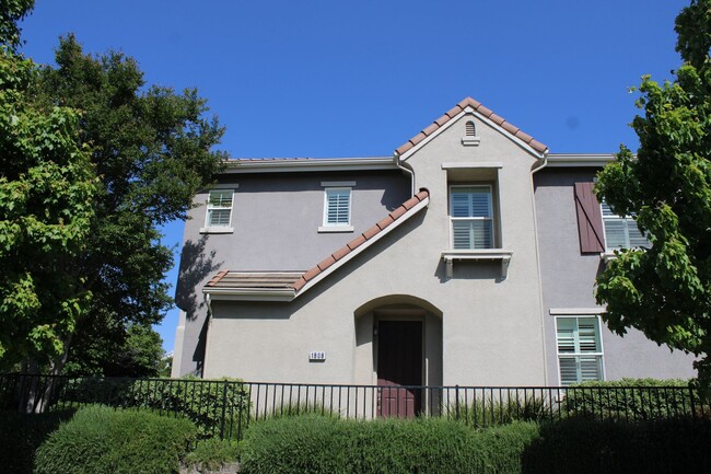 property at 1808 Dante Cir