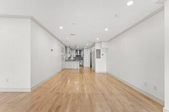 542 Dorchester Ave in Boston, MA - Building Photo - Building Photo