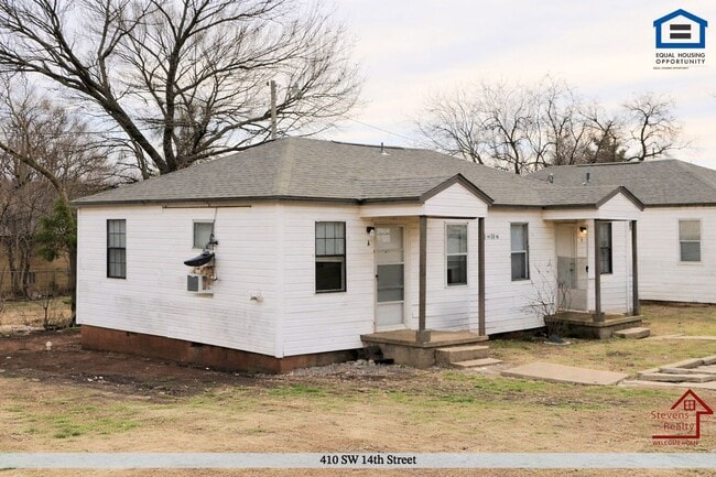410 SW 14th St in Lawton, OK - Foto de edificio - Building Photo