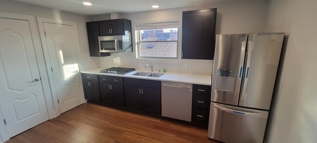 6119 N Wolcott Ave, Unit 3 in Chicago, IL - Foto de edificio - Building Photo