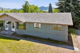 1710 27th Ave in Missoula, MT - Building Photo - Building Photo