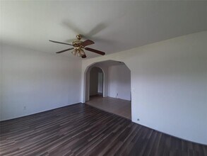 10322 Rosehaven Dr in Houston, TX - Building Photo - Building Photo