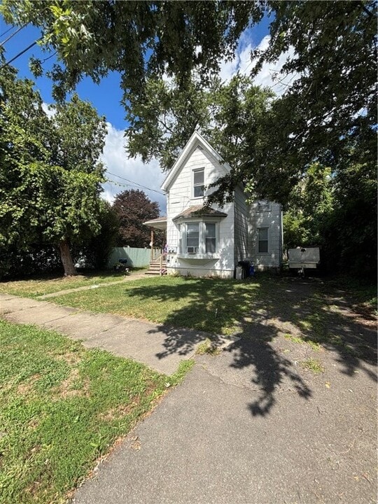 759 Carpenter St in Elmira, NY - Building Photo