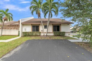 1499 Yellowthroat St in Homestead, FL - Building Photo