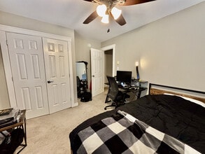 237 York St in Fredericton, NB - Building Photo - Building Photo