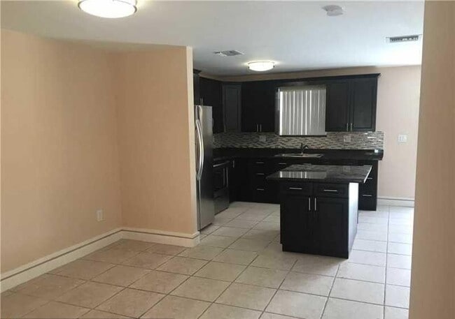 14212 NE 4th Ave in Miami, FL - Building Photo - Building Photo