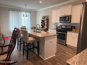 504 Vert Dr in Youngsville, LA - Building Photo - Building Photo