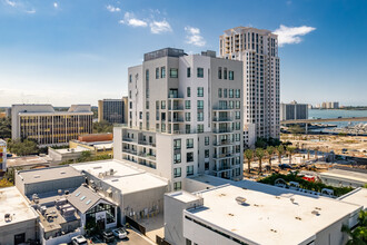 SkyView in Clearwater, FL - Foto de edificio - Building Photo