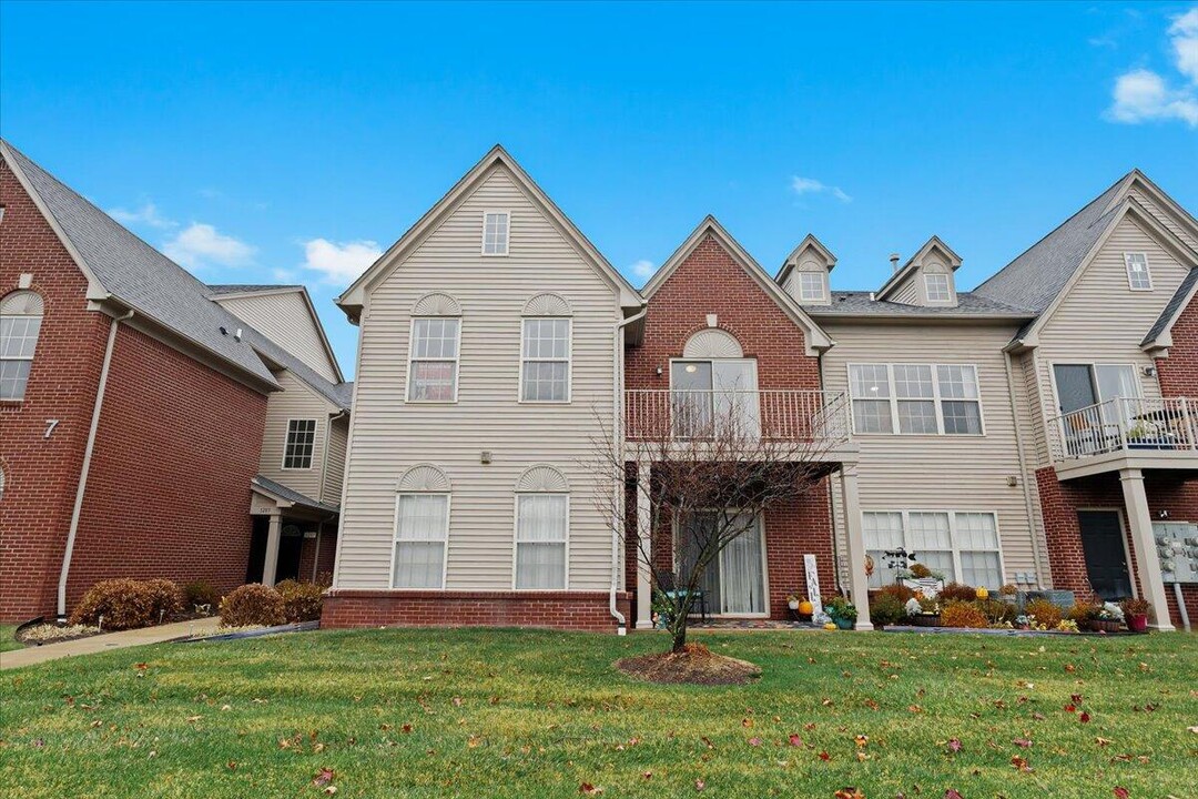 1321 Addington Ln in Ann Arbor, MI - Foto de edificio