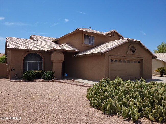 property at 8729 W Columbine Dr