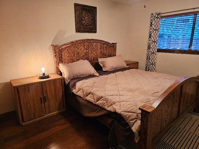 property at 568 Royal Oaks Dr