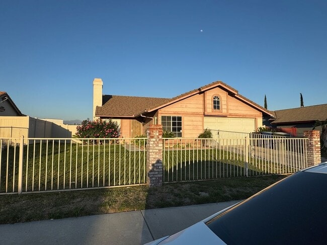 property at 4605 Acapulco St