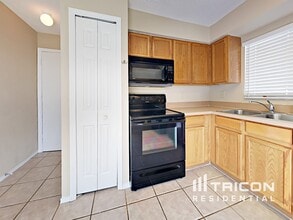 4517 Country Hills Blvd in Plant City, FL - Building Photo - Building Photo