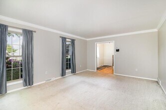 8 Bracken Ct in Mechanicsburg, PA - Building Photo - Building Photo