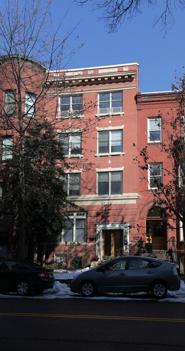 1737 P St NW in Washington, DC - Building Photo